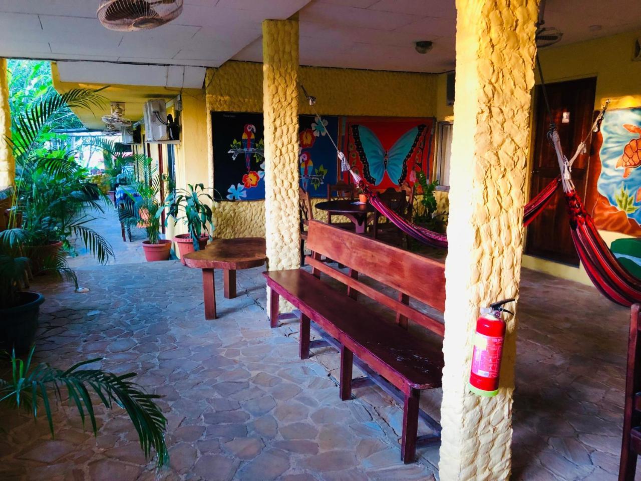 Hotel Aurora Montezuma Exterior foto